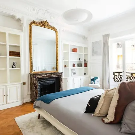 Luxury High End In The Heart Of